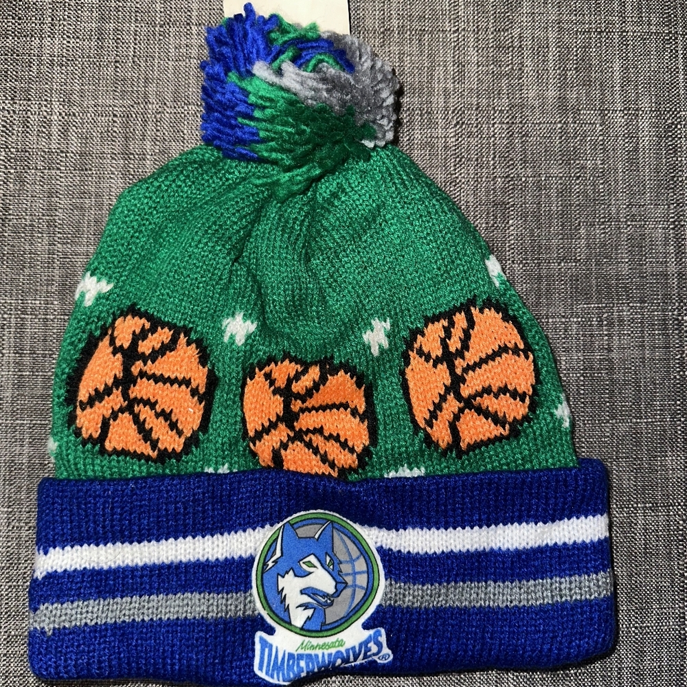 Minnesota Timberwolves knit hat - Fits 3 - 7